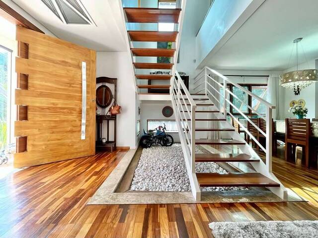 Casa para Venda em Carapicuíba - 2