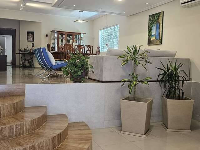 Casa para Venda em Carapicuíba - 5