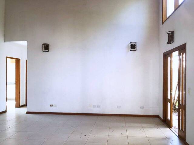 Casa para Venda em Carapicuíba - 5