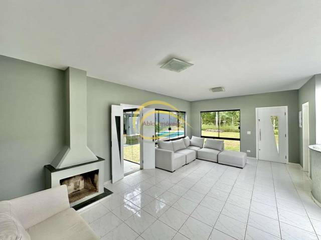 Casa para Venda em Embu das Artes - 4