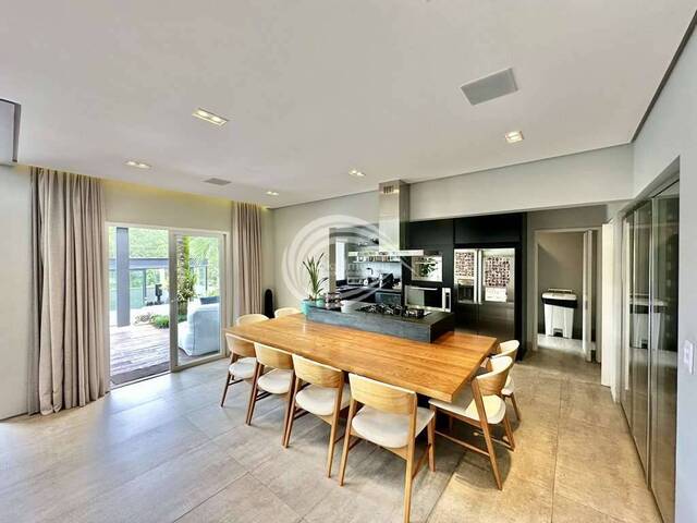 Casa para Venda em Embu das Artes - 4