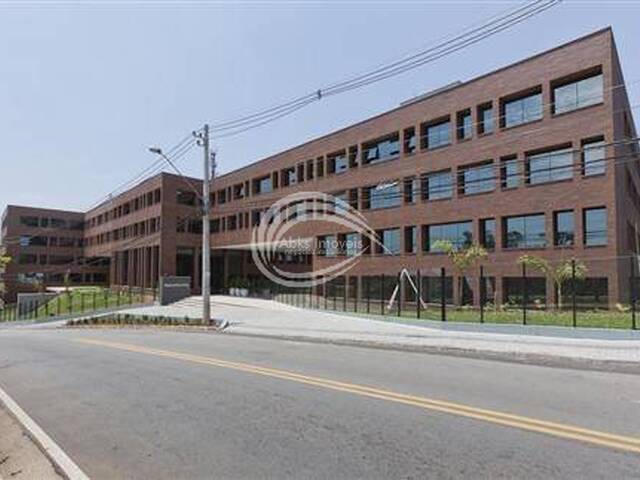 Locação em Jardim Lambreta - Cotia