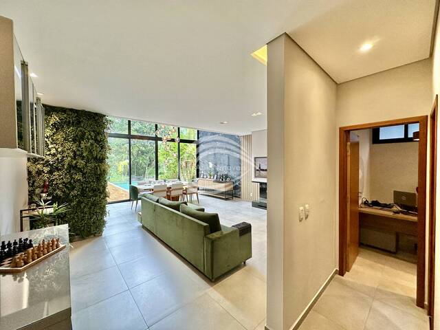 Casa para Venda em Jandira - 2