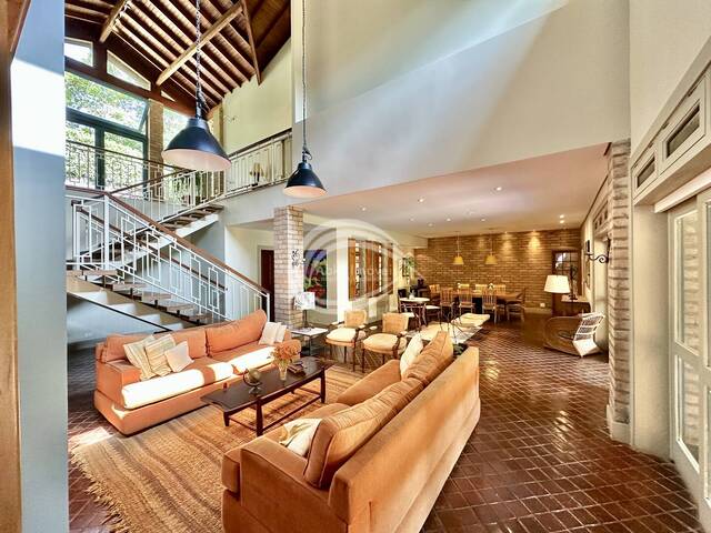 Casa para Venda em Embu das Artes - 5