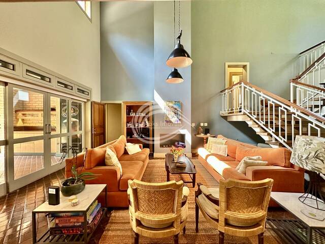 Casa para Venda em Embu das Artes - 4