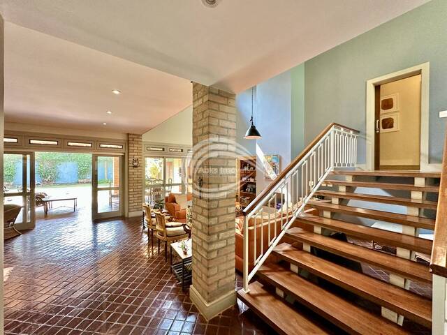 Casa para Venda em Embu das Artes - 2