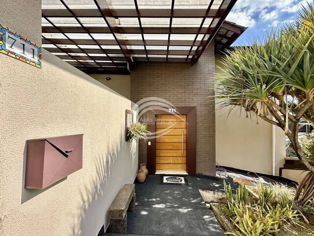 Casa para Venda em Carapicuíba - 2