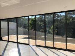 Casa para Venda em Carapicuíba - 2