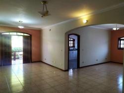 Casa para Venda em Cotia - 2