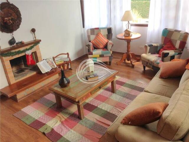 Casa para Venda em Carapicuíba - 2