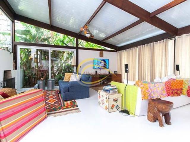 Casa para Venda em Embu das Artes - 3