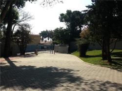 Casa para Locação em Cotia - 2